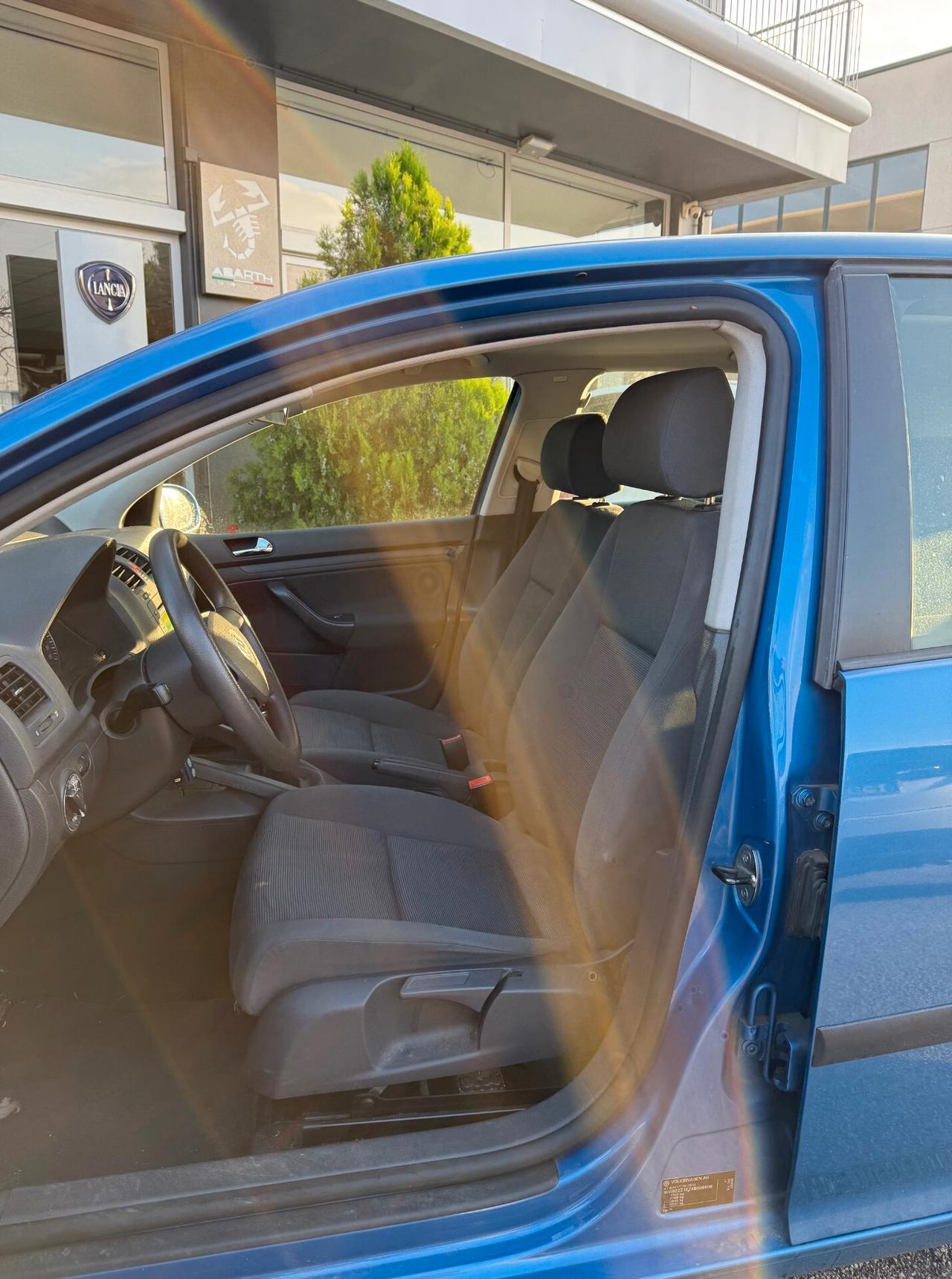 Volkswagen Golf 1.4 16V 5p. Trendline