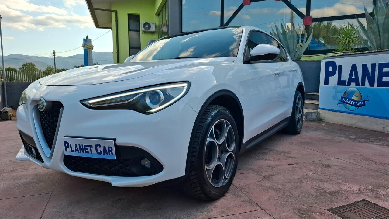 Alfa Romeo Stelvio 2.2 Turbodiesel 190 CV AT8 Q4 Executive -TETTO APRIBILE-CERCHI DA 19