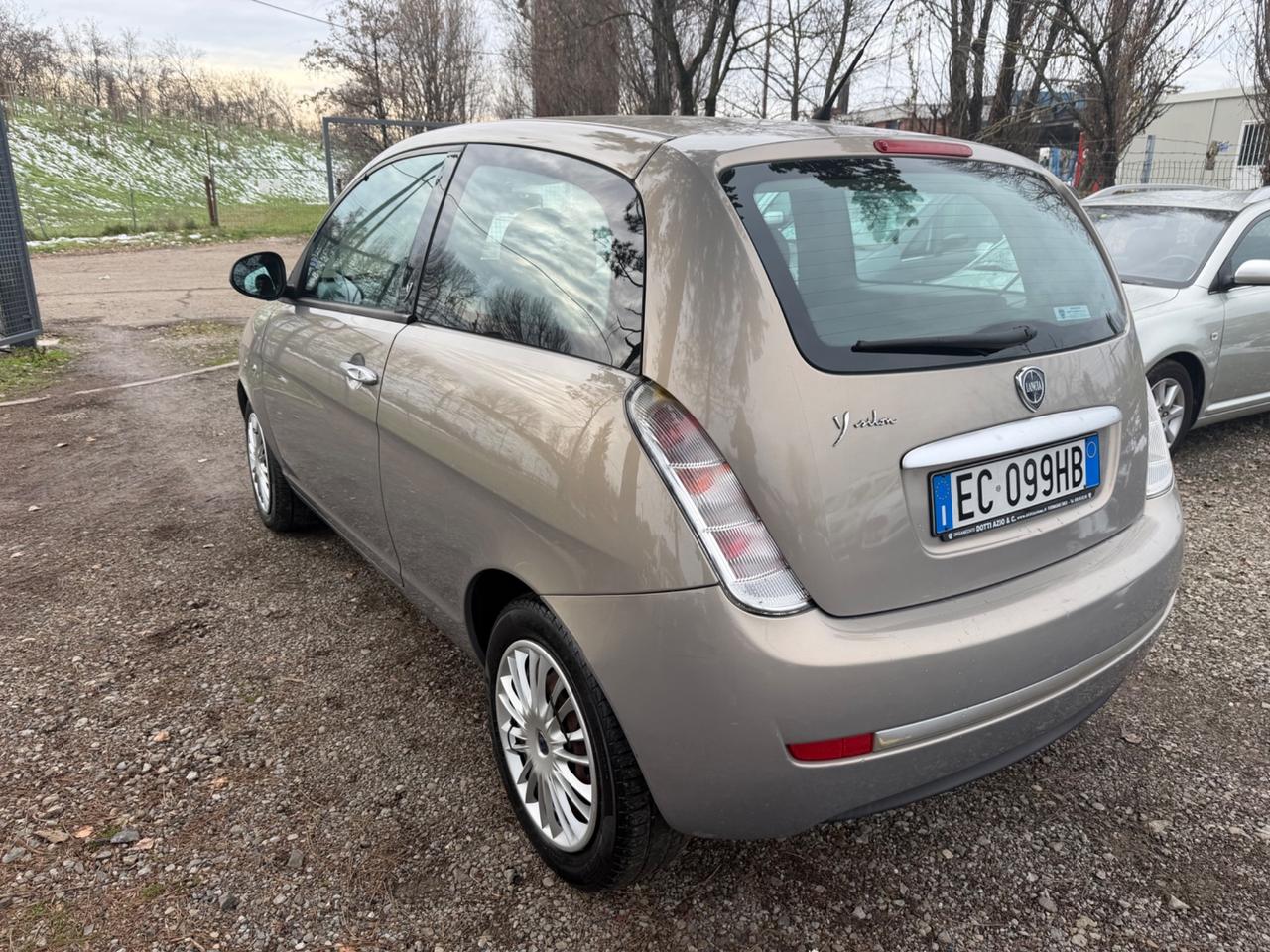 Lancia Ypsilon 1.2 E-Collection
