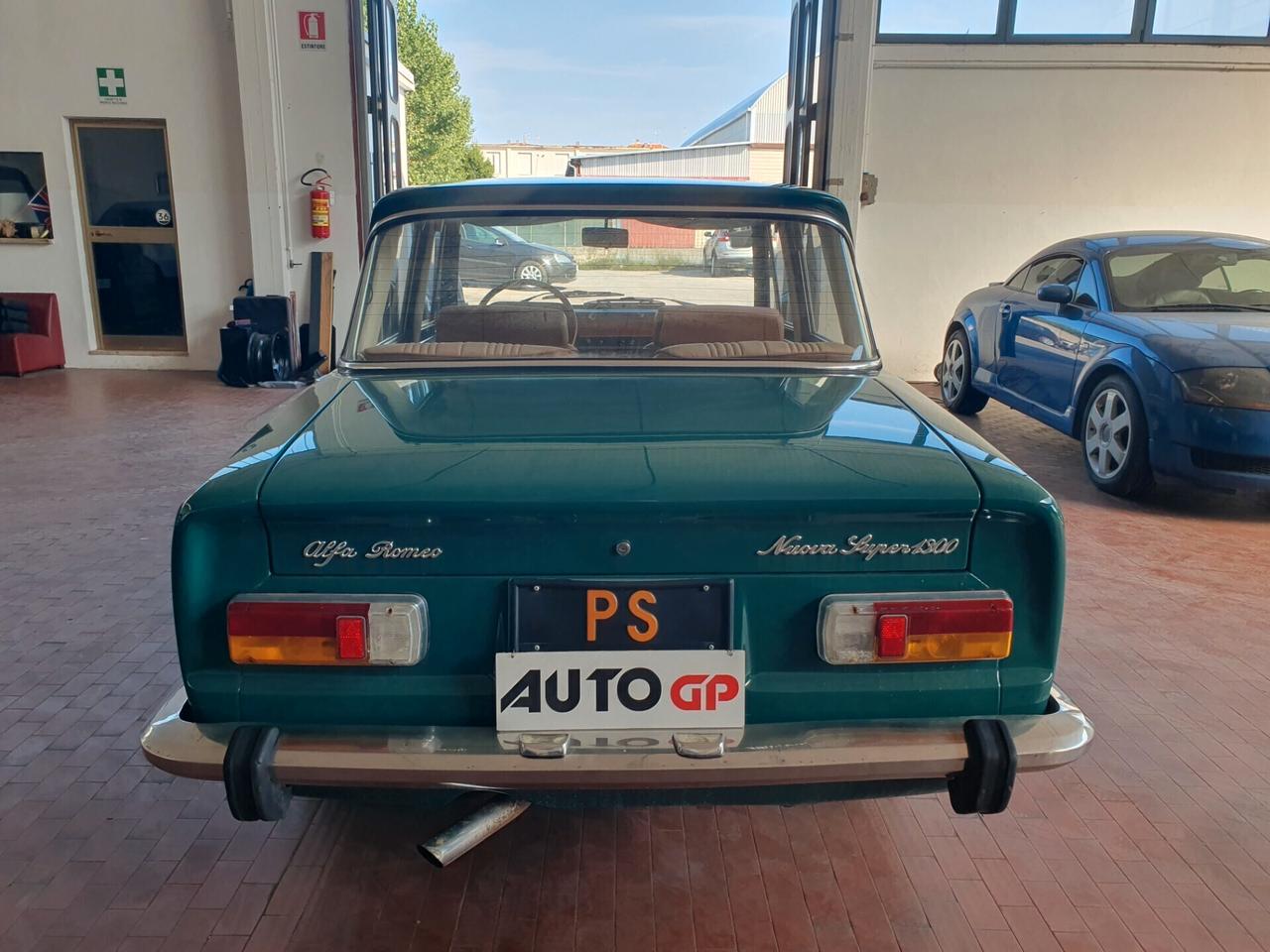 Alfa Romeo Giulia Nuova super 1.3 benzina 1976