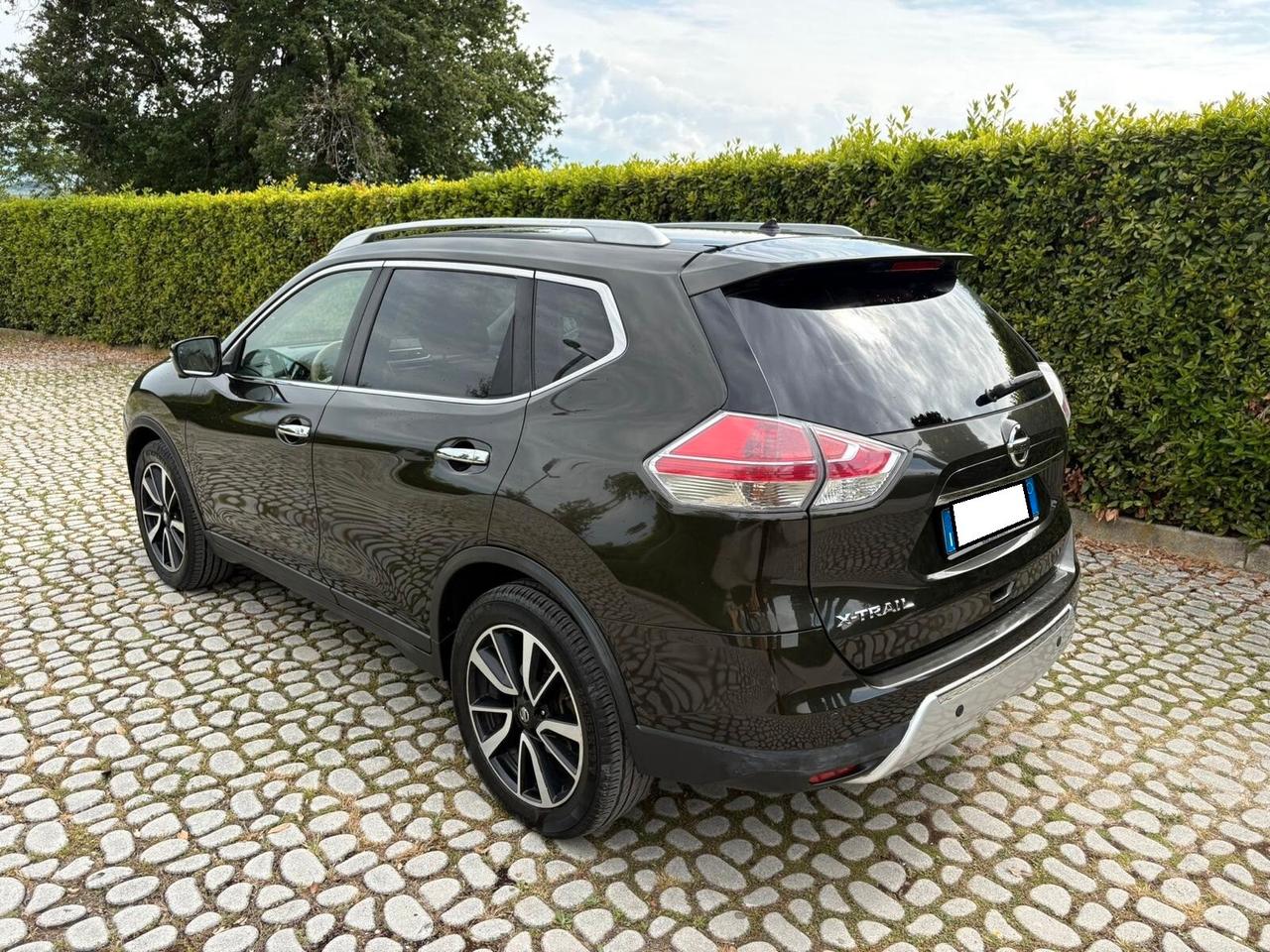 NISSAN X-Trail 1.6dCi 4WD Tekna 7 posti -12-2015