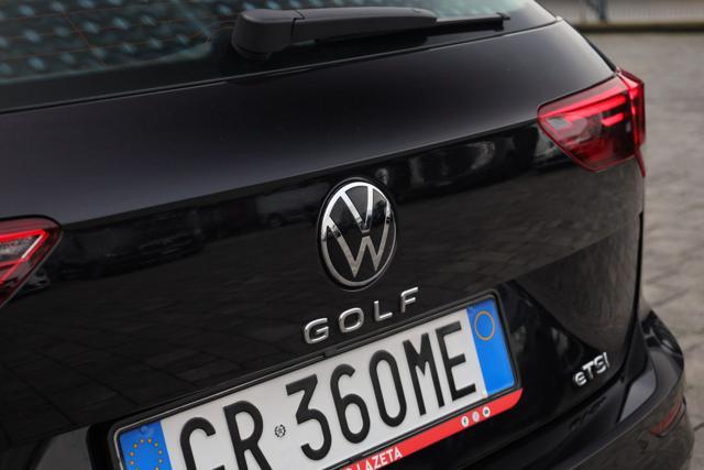 VOLKSWAGEN Golf Variant 1.0 eTSI EVO DSG Life