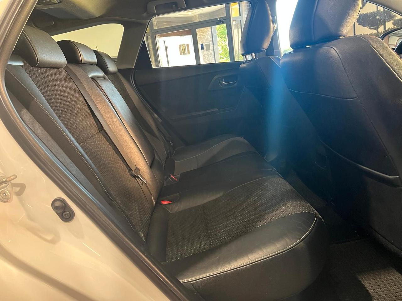 Toyota Auris Touring Sports 1.8 Hybrid Lounge