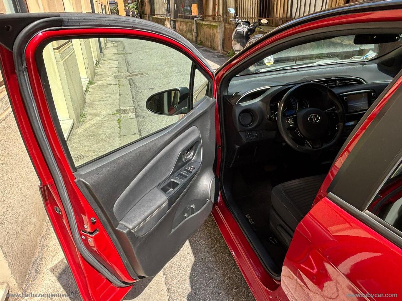 TOYOTA Yaris 1.5 Hybrid 5p. Trend Red Edition