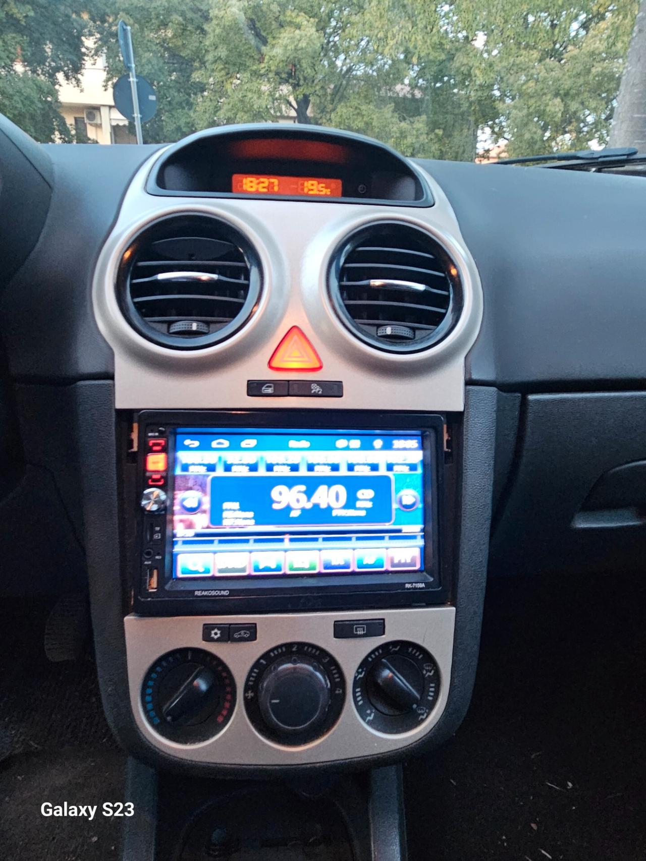 Opel Corsa 1.2 5 porte