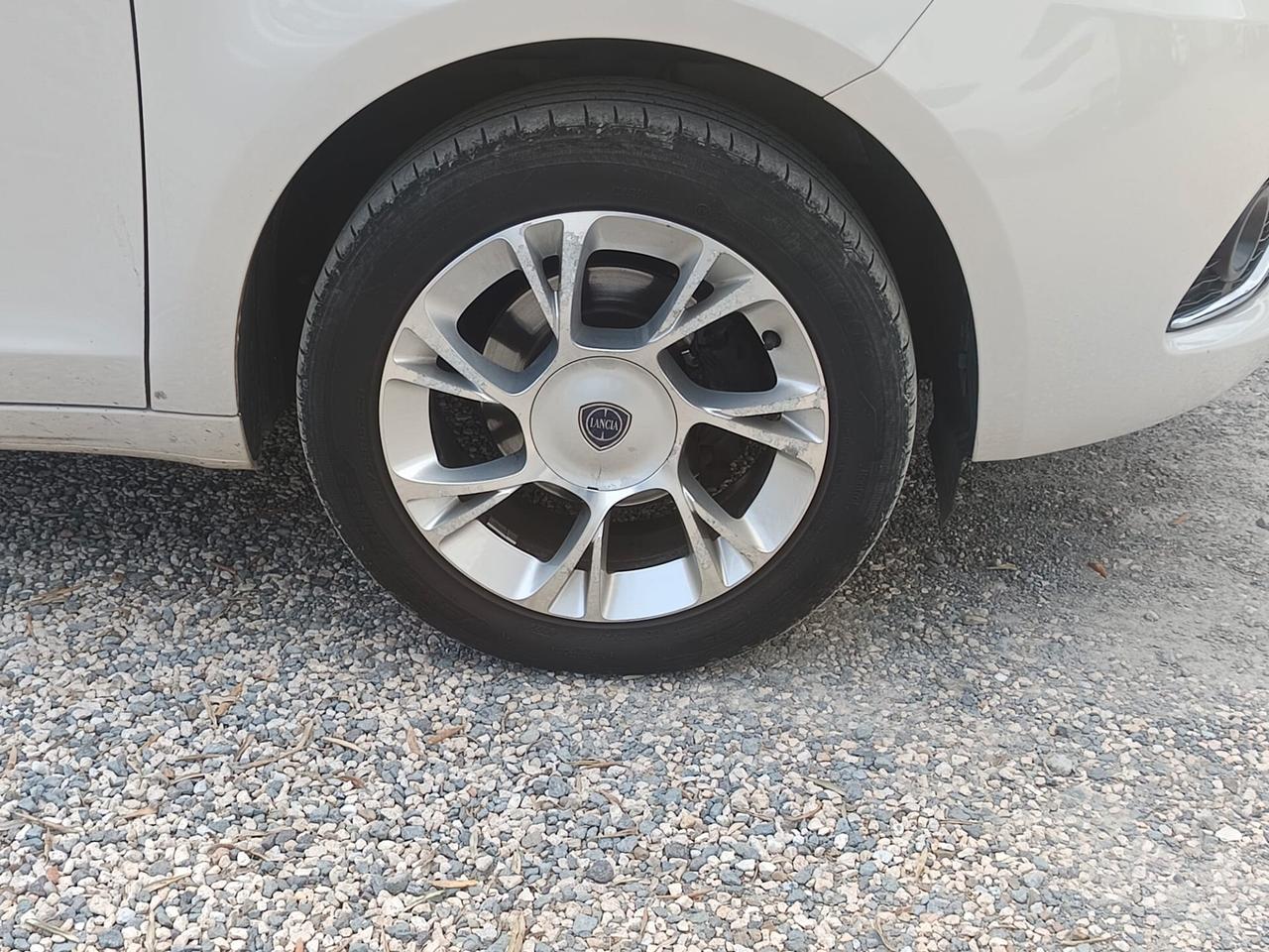 Lancia Ypsilon 2016 - 1.2 BENZINA LB AUTOMOBILI