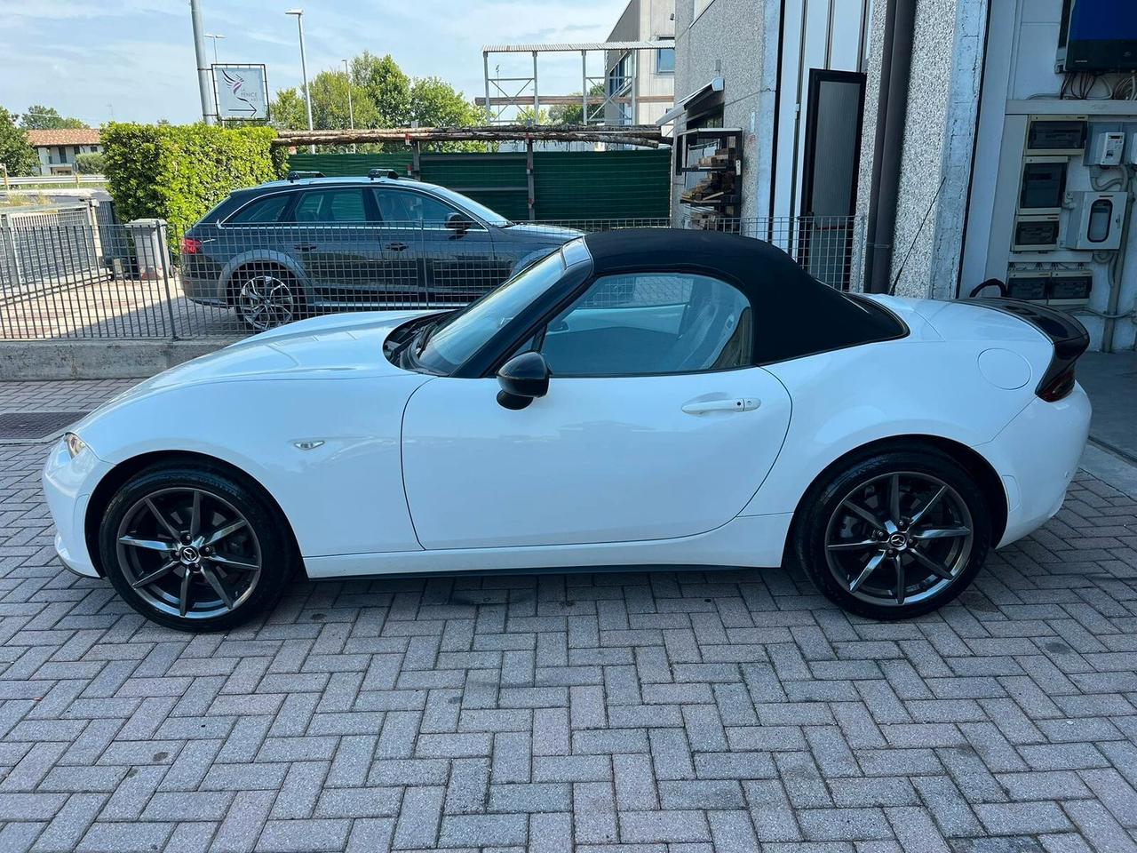 Mazda MX-5 2.0L Skyactiv-G Sport