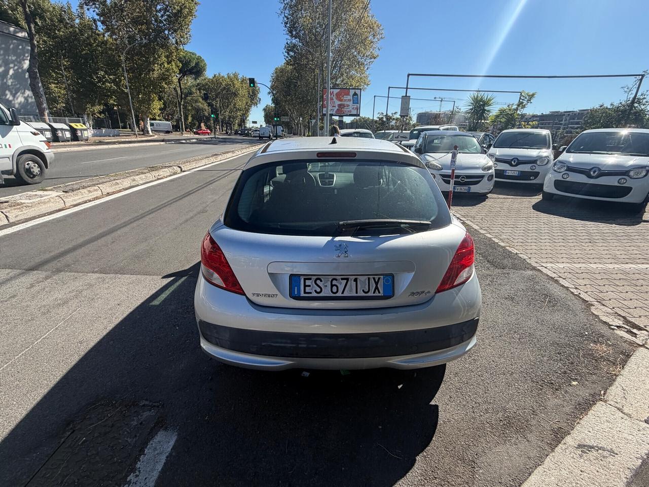 Peugeot 207 gpl 5porte manuale