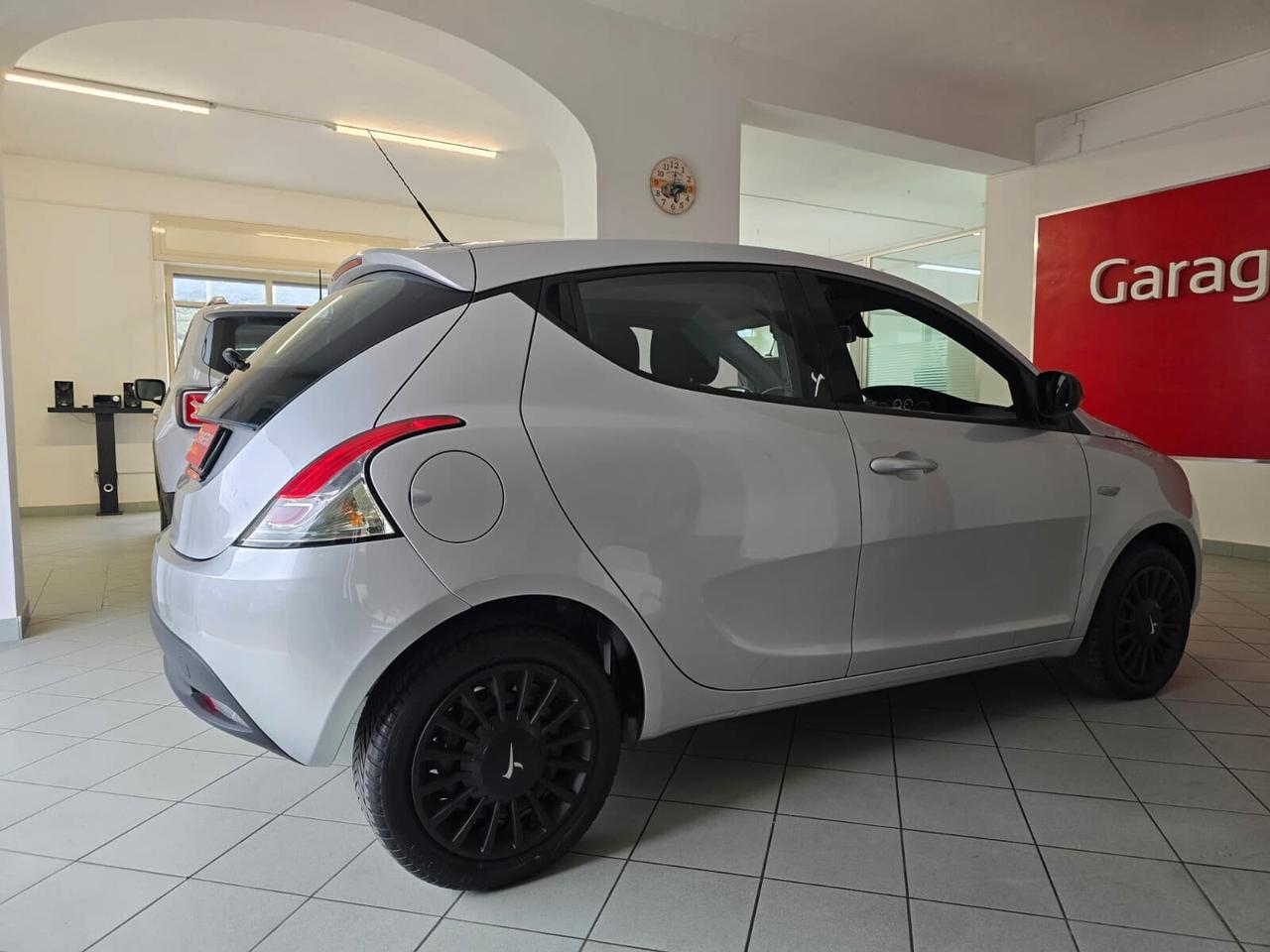 Lancia Ypsilon 1.3 MJT 16V 95 CV 5 porte S&S Elefantino