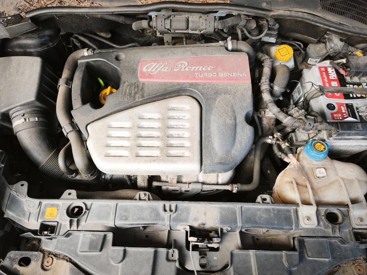 Alfa Romeo MiTo 1.4 T 120 CV GPL Distinctive Sport Pack