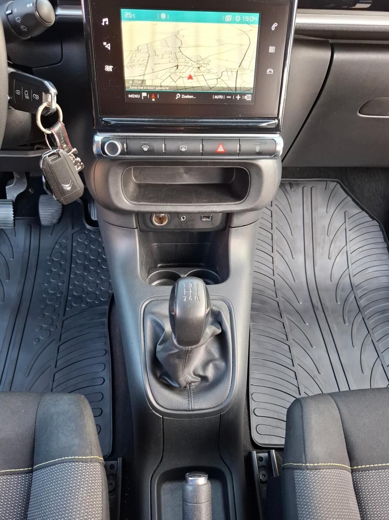 Citroën C3 - 1.2 Pure Tech Fele 105g | Tetto in vetro | Climatizzatore |