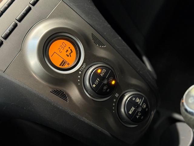 TOYOTA Yaris 1.3 5 porte Sol