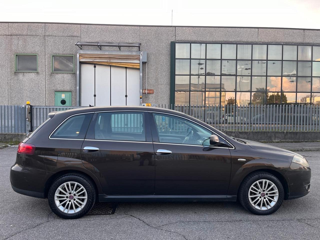 Fiat Croma 1.9 Multijet 16V Must
