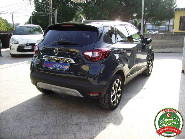 RENAULT Captur dCi 8V 90 CV EDC Initiale Paris