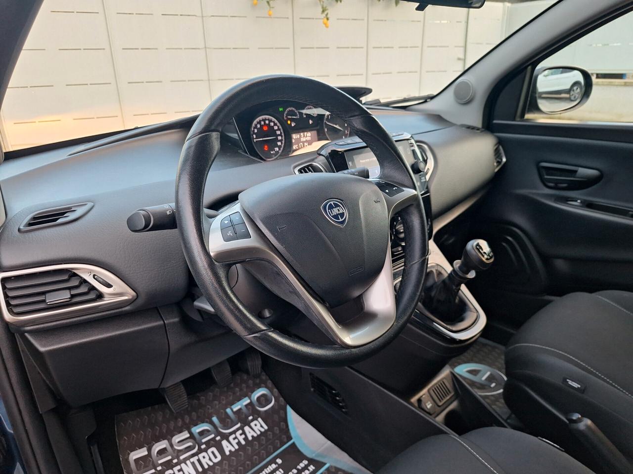 Lancia Ypsilon 1.0 FireFly 5 porte Hybrid Gold Nav