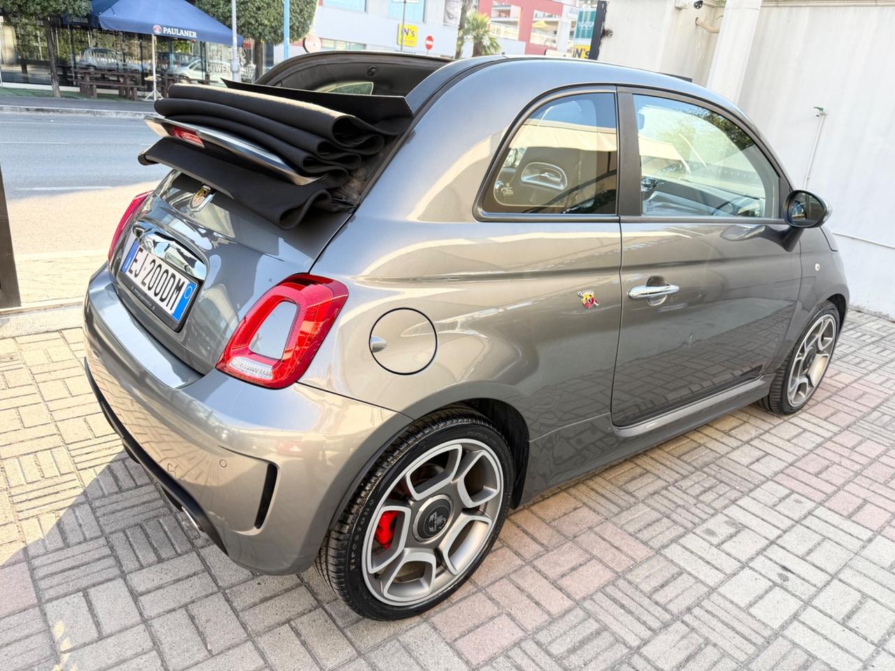 Abarth 500C 1.4 Turbo T-Jet Cabrio