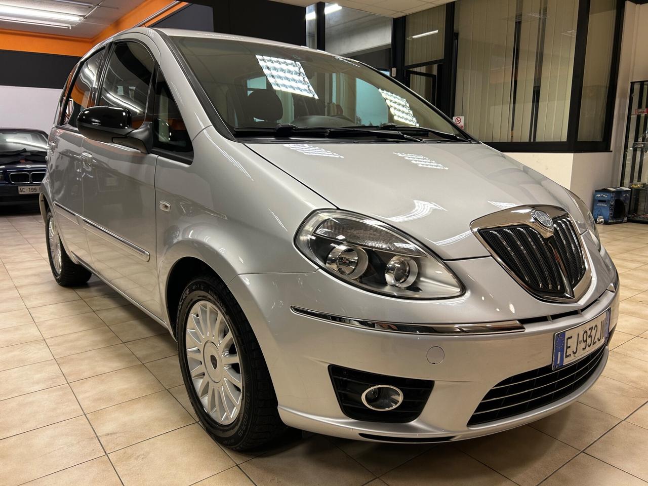 Lancia MUSA - 2011 1.4 16V 72.000 KM NEOPATENTATI