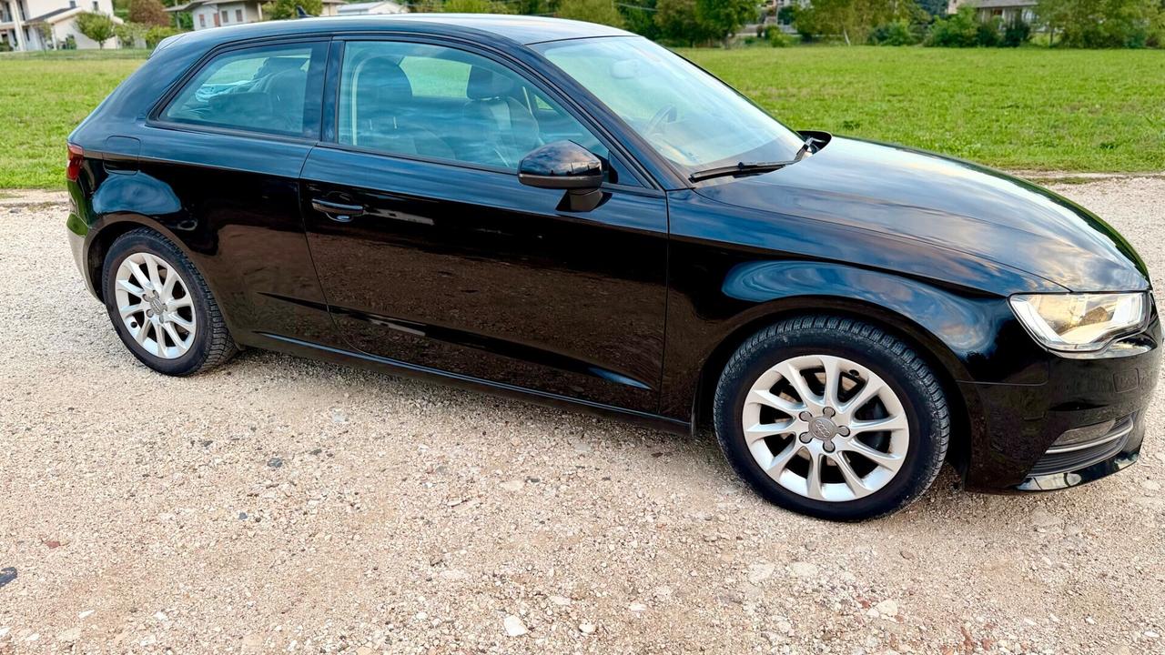 Audi A3 Cabrio 2.0 TDI F.AP. Attraction