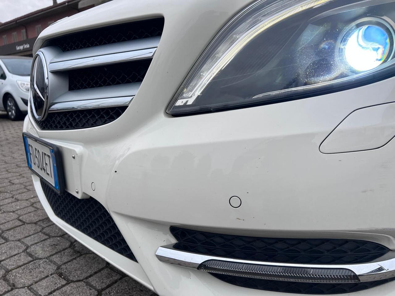 Mercedes-benz B 180 d Premium