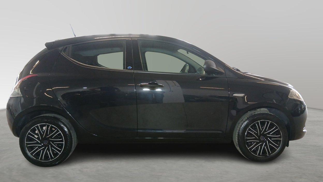 LANCIA Ypsilon 3ª serie - Ypsilon 1.2 69 CV 5 porte GPL Ecochic Black and Noir