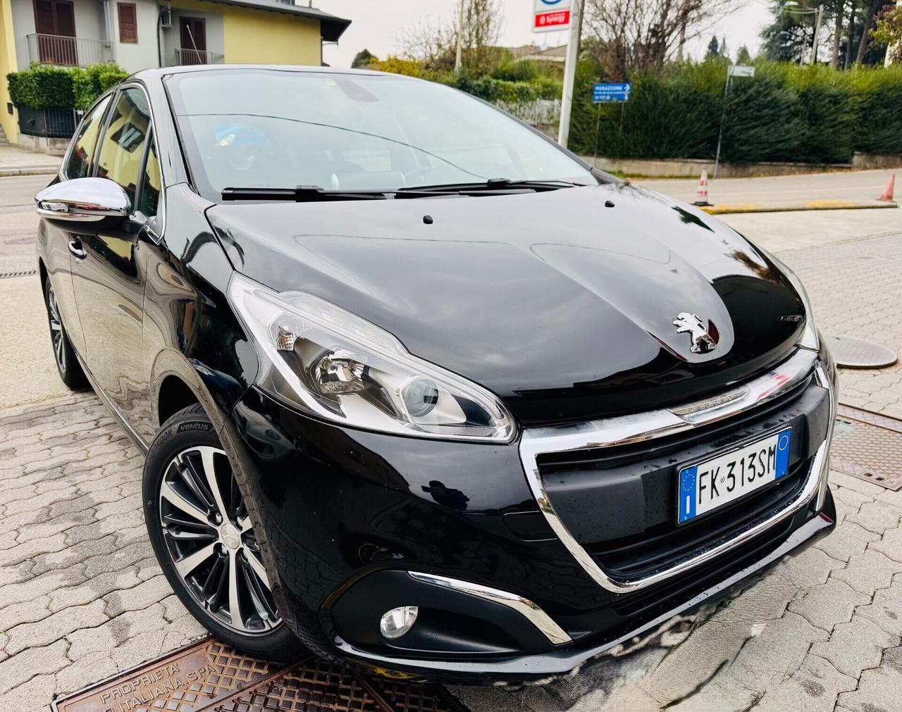 Peugeot 208 BlueHDi 75 5 porte Allure