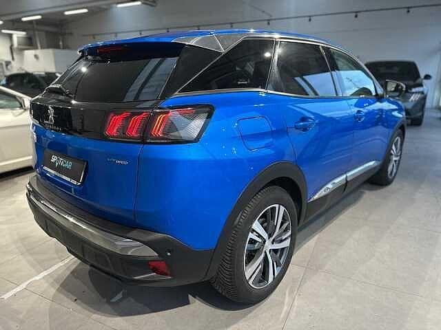 Peugeot 3008 Hybrid 225 e-EAT8 Allure