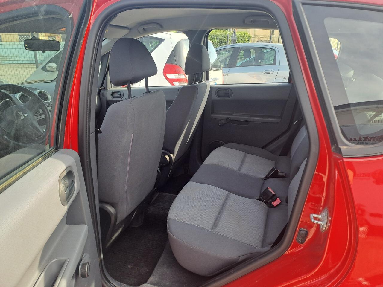 Mitsubishi Colt 1.1 12V 5p. -2006