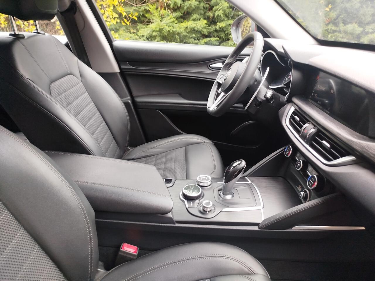 Alfa Romeo Stelvio 2.2 Turbodiesel 210 CV AT8 Q4 Super