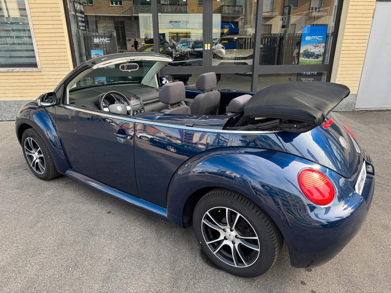 Volkswagen New Beetle 2.0 Cabrio neopatentato
