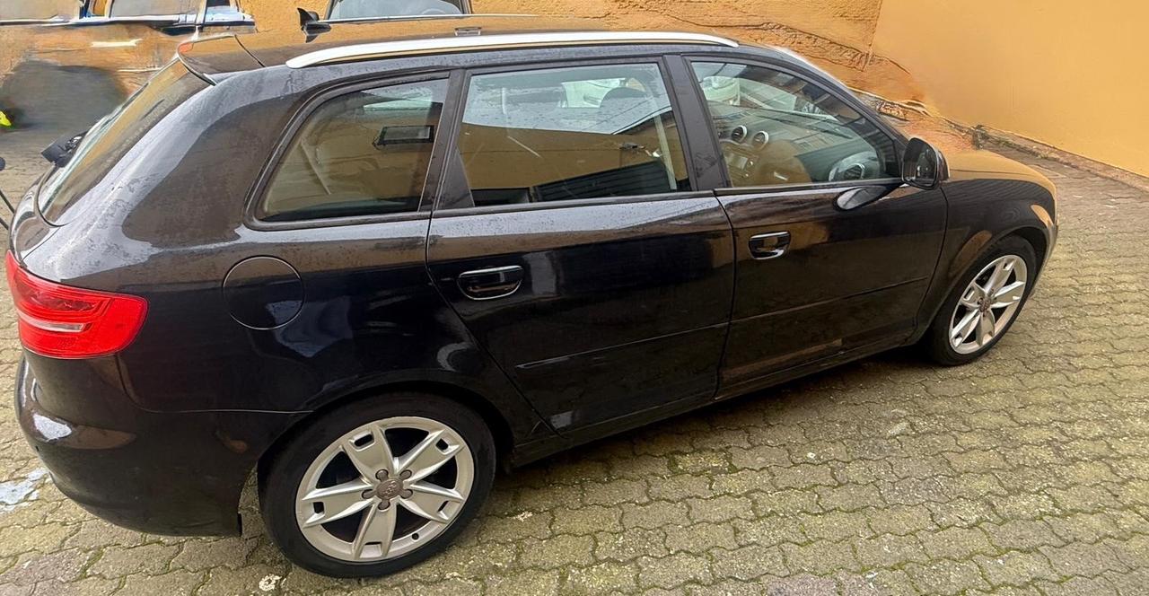 Audi A3 SPB 1.6 TDI 105 CV CR Ambition