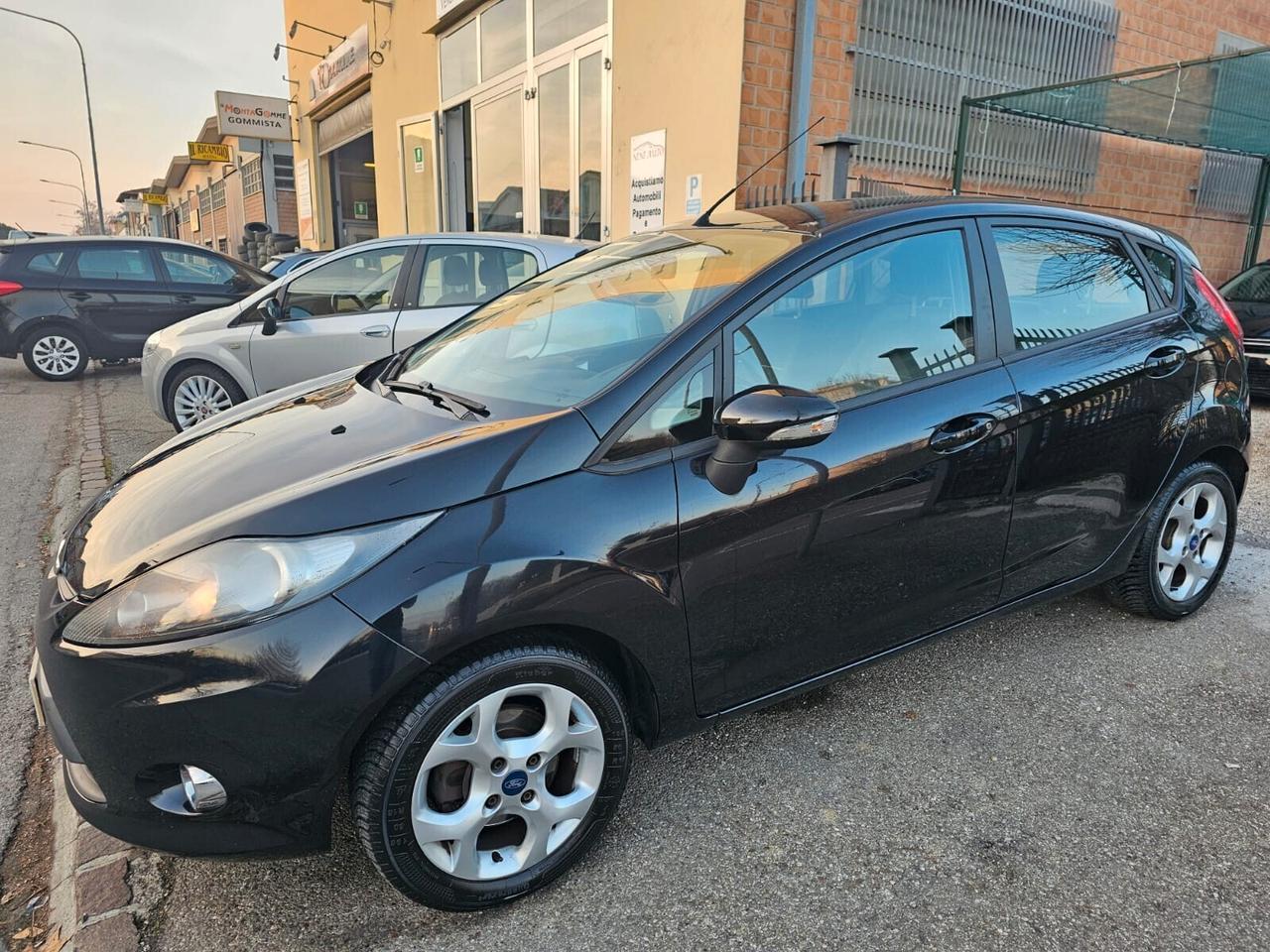 Ford Fiesta 1.4 97cv Titanium*Impianto GPL*Neopatentati