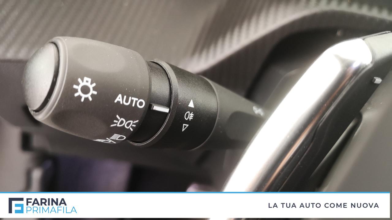 PEUGEOT 2008 1.2 hybrid GT 136cv e-dcs6