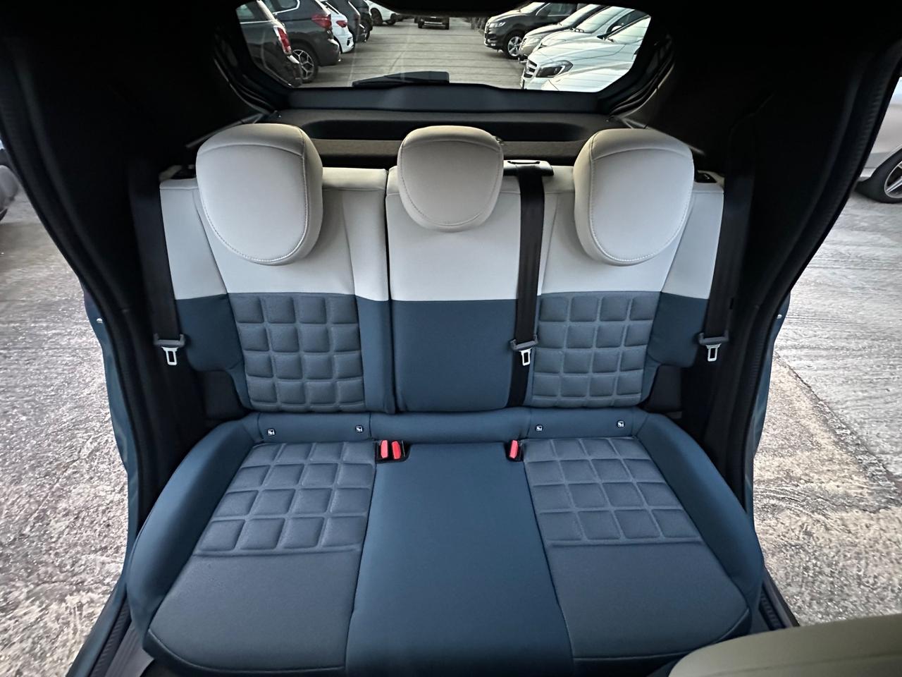 Fiat Grande Panda 1.2 Hybrid 110 CV S&S La Prima