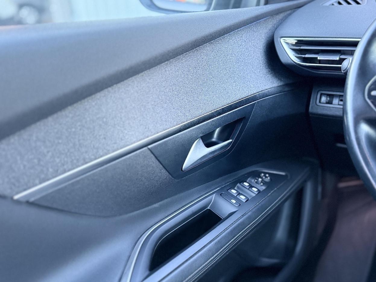 Peugeot 3008 1.5 Diesel 131CV E6 Neo. Automatica - 2020