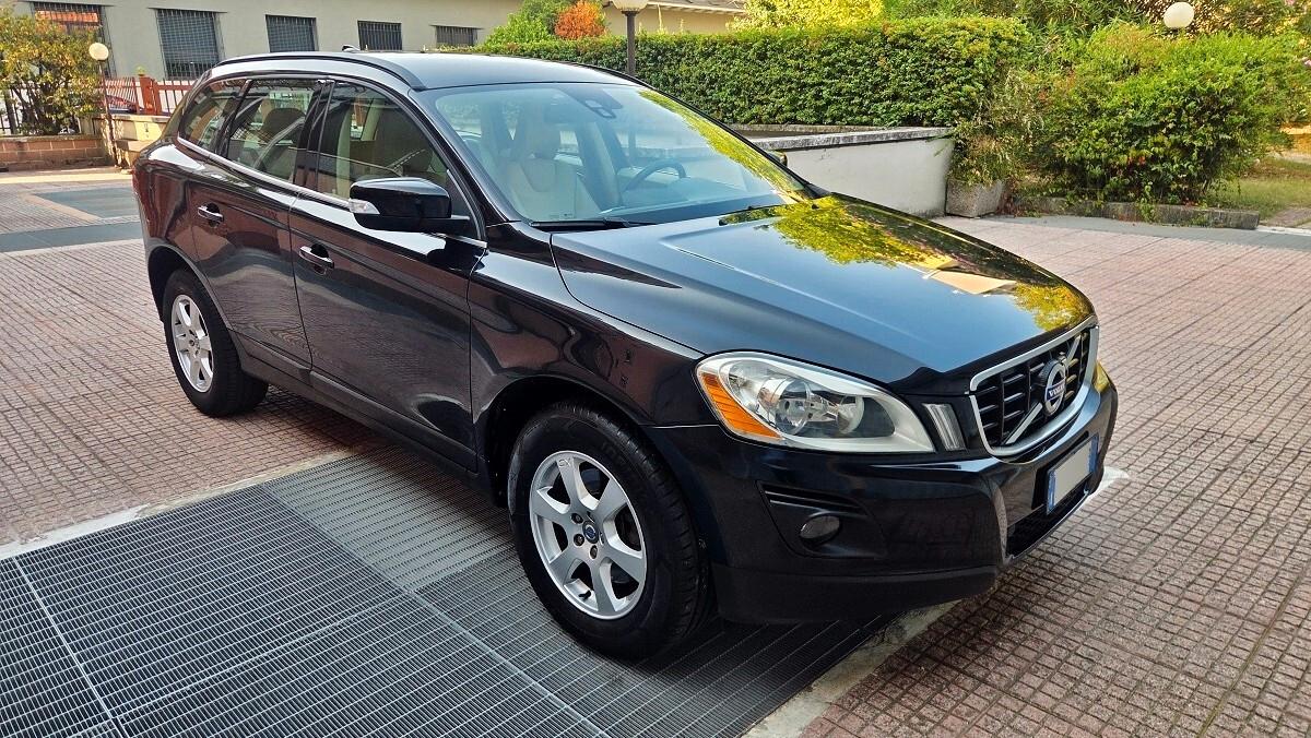 Volvo XC 60 XC60 2.4 D Summum