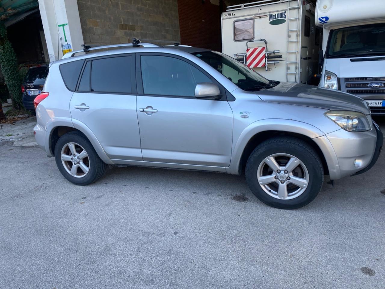 Toyota RAV 4 RAV4 2.2 D-4D 136 CV Luxury