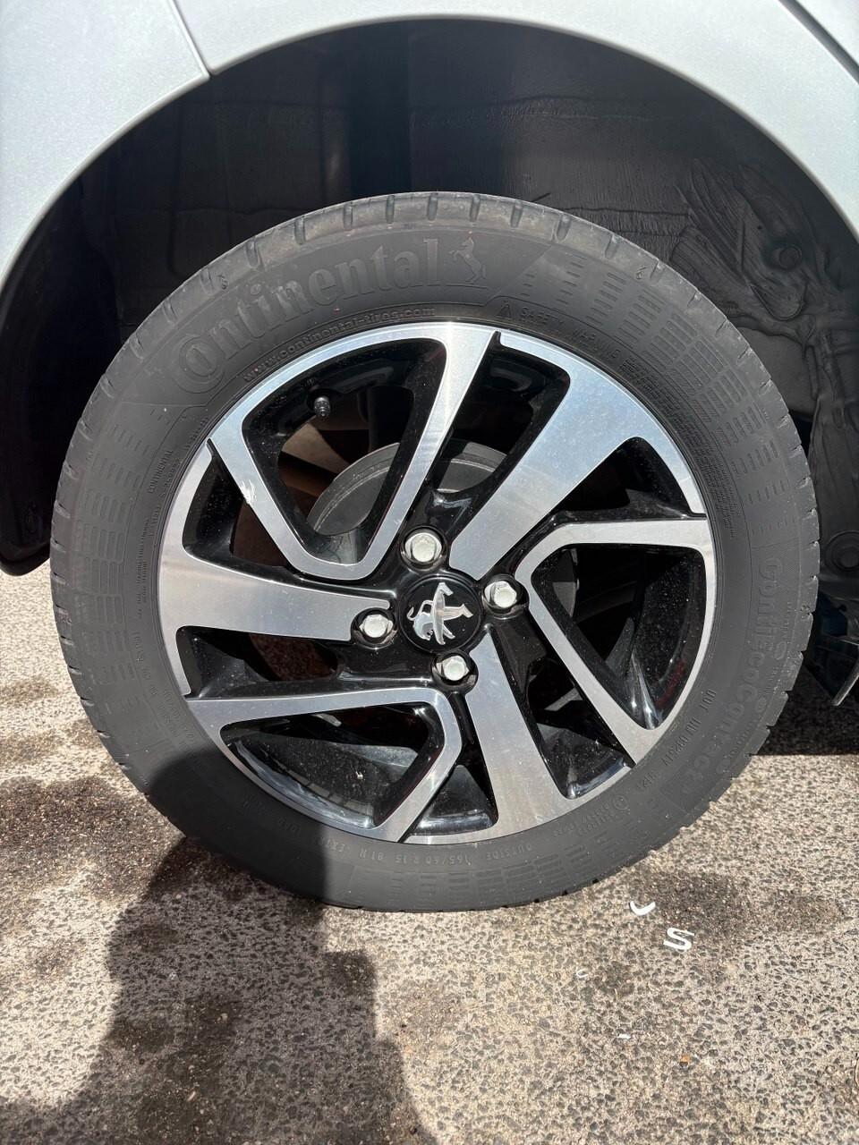 Peugeot 108 VTi 72 S&S 5 porte Allure - BENZINA - EURO6 -AZIENDALE