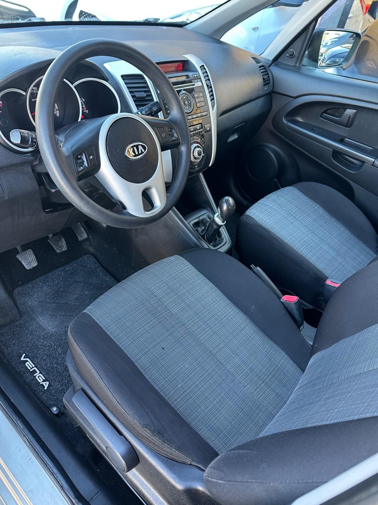 Kia VENGA 1.4 DIESEL 2012 - BASSI CONSUMI