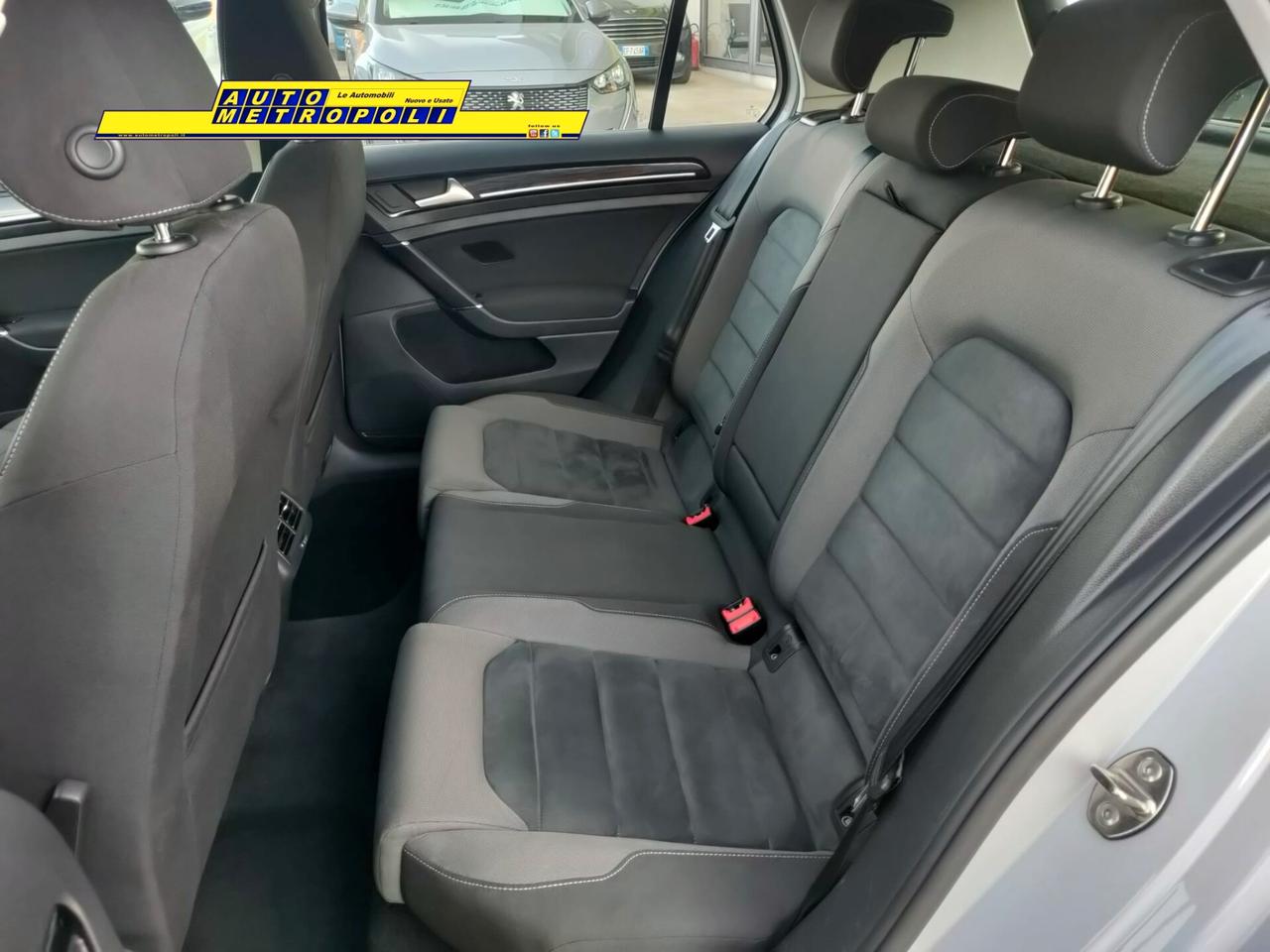 Volkswagen Golf 1.4 TGI DSG Business (Autom.+Metano)