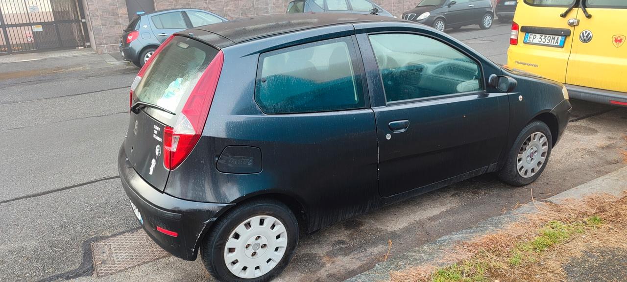 Fiat Punto 1.2i benzina adatta per