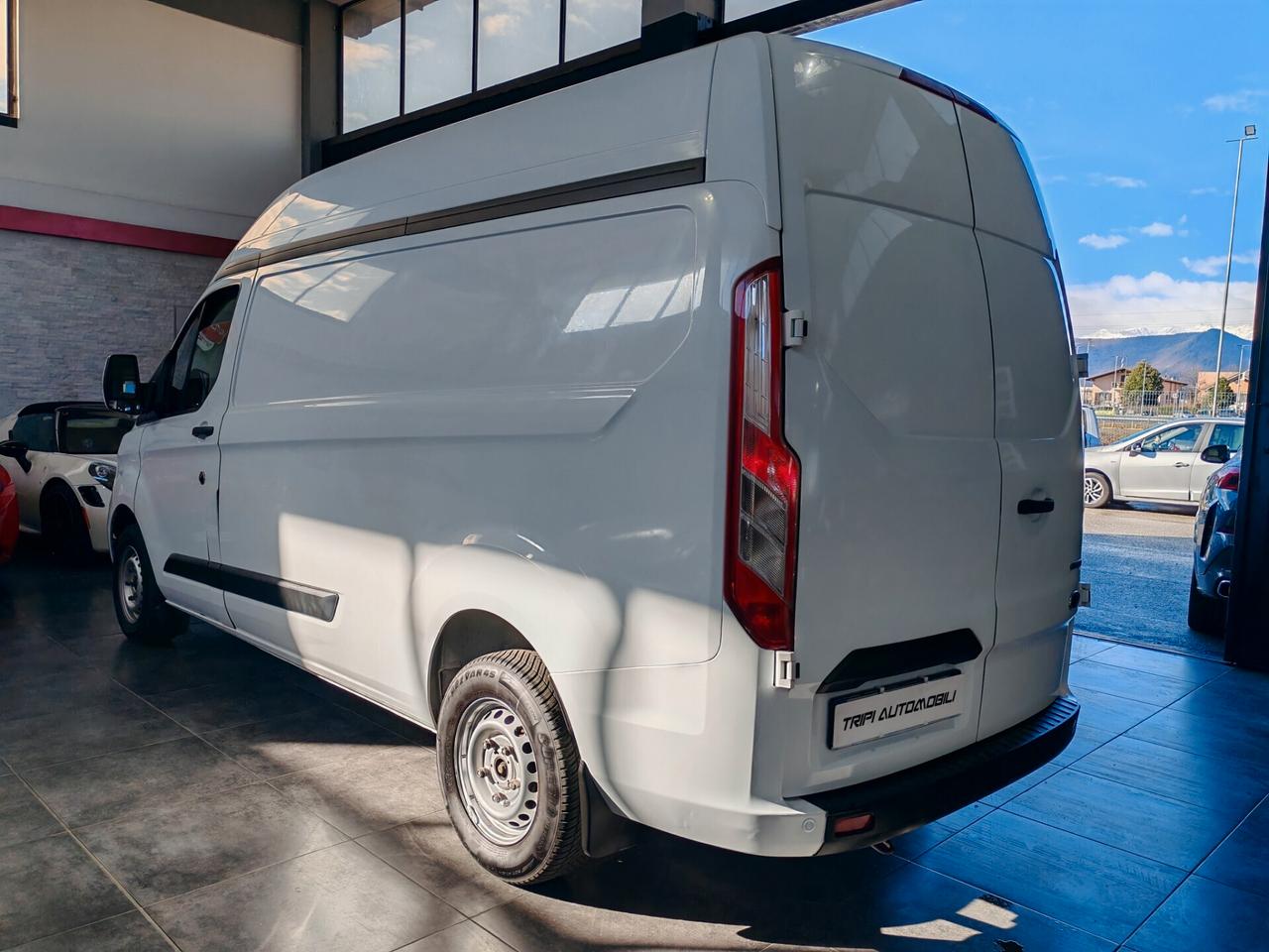 Ford Transit Custom 2.0 EcoBlue Hybrid 130 PC Titanium