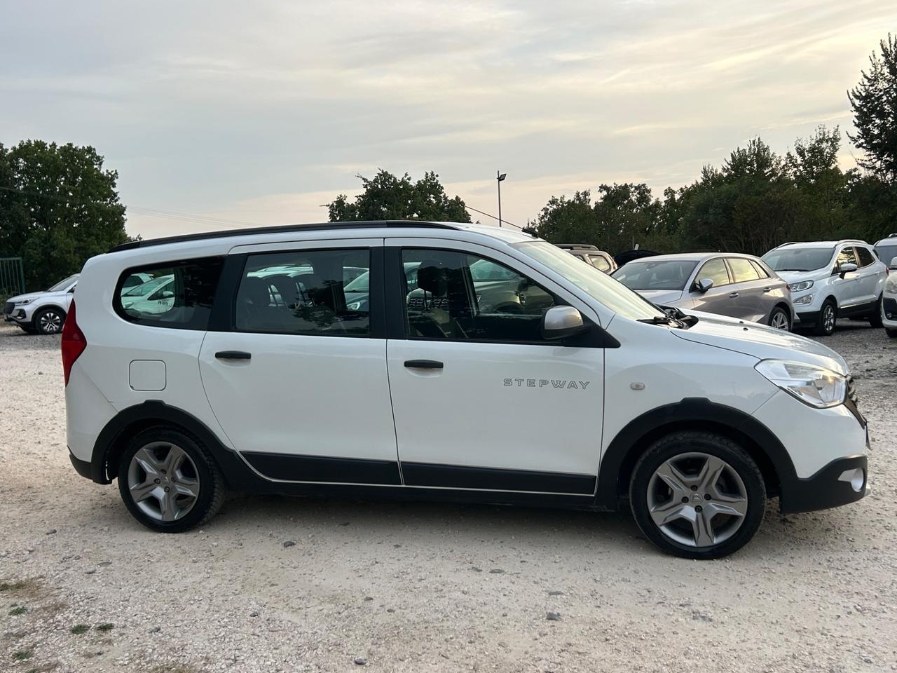 Dacia Lodgy Stepway 1.6 100 CV S&S GPL 5 posti