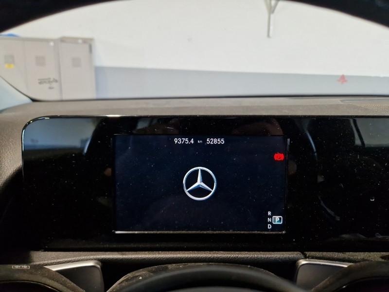 MERCEDES-BENZ GLB 180 D AUTOMATIC BUSINESS SUV