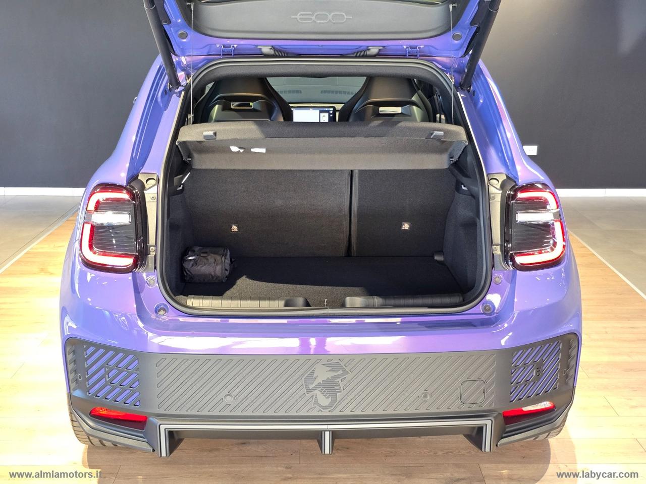 ABARTH 600e Scorpionissima
