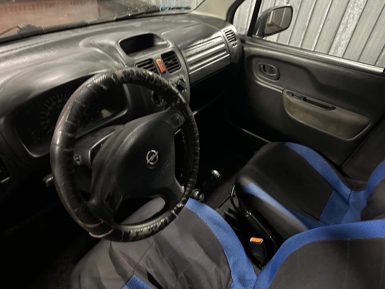 Opel Agila 1.2 16V 'Njoy