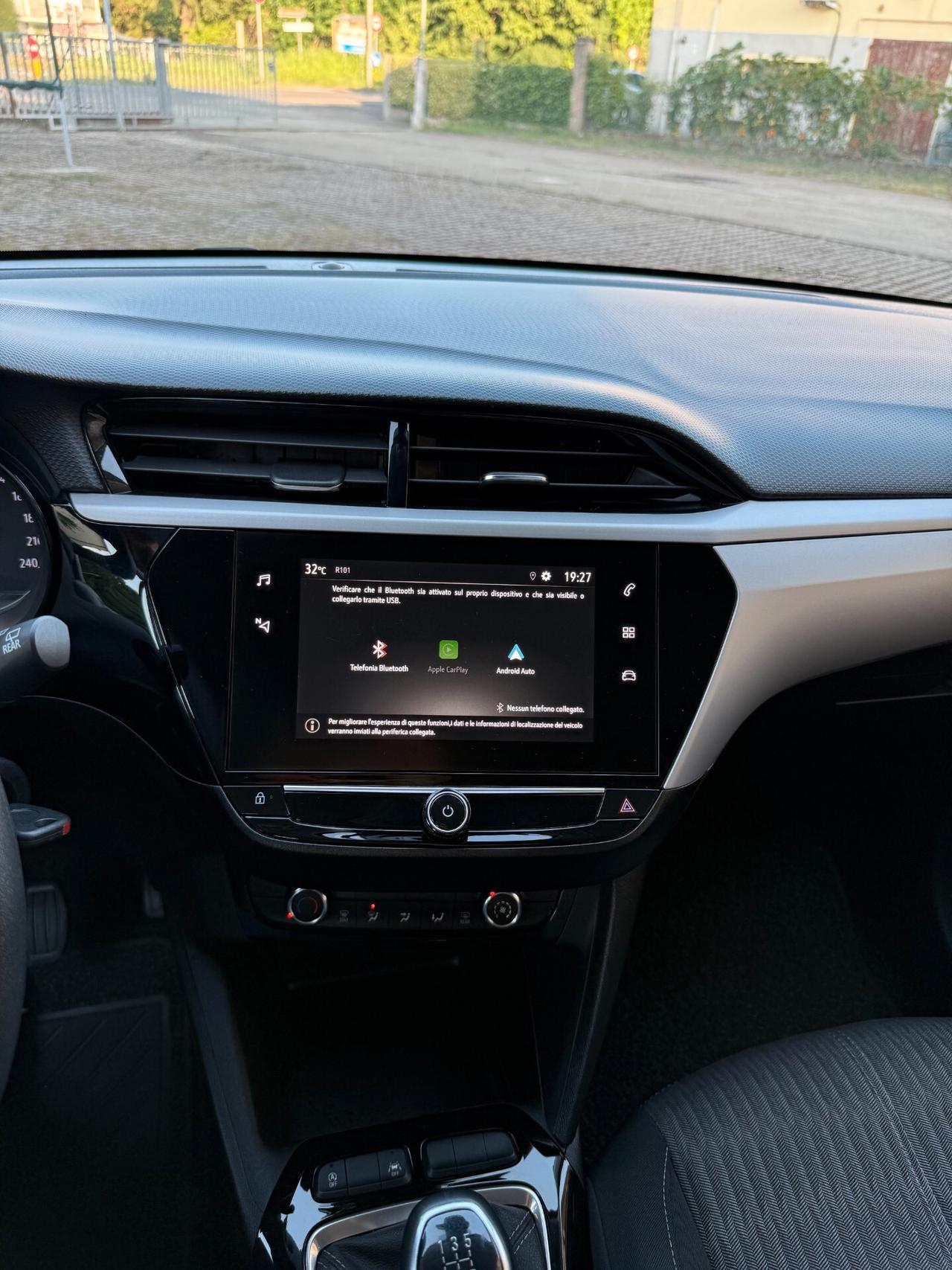 Opel Corsa 1.2 Edition- OK NEOPATENTATI