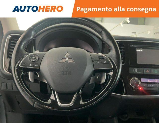 MITSUBISHI Outlander 2.2 DI-D 4WD Instyle 7p.