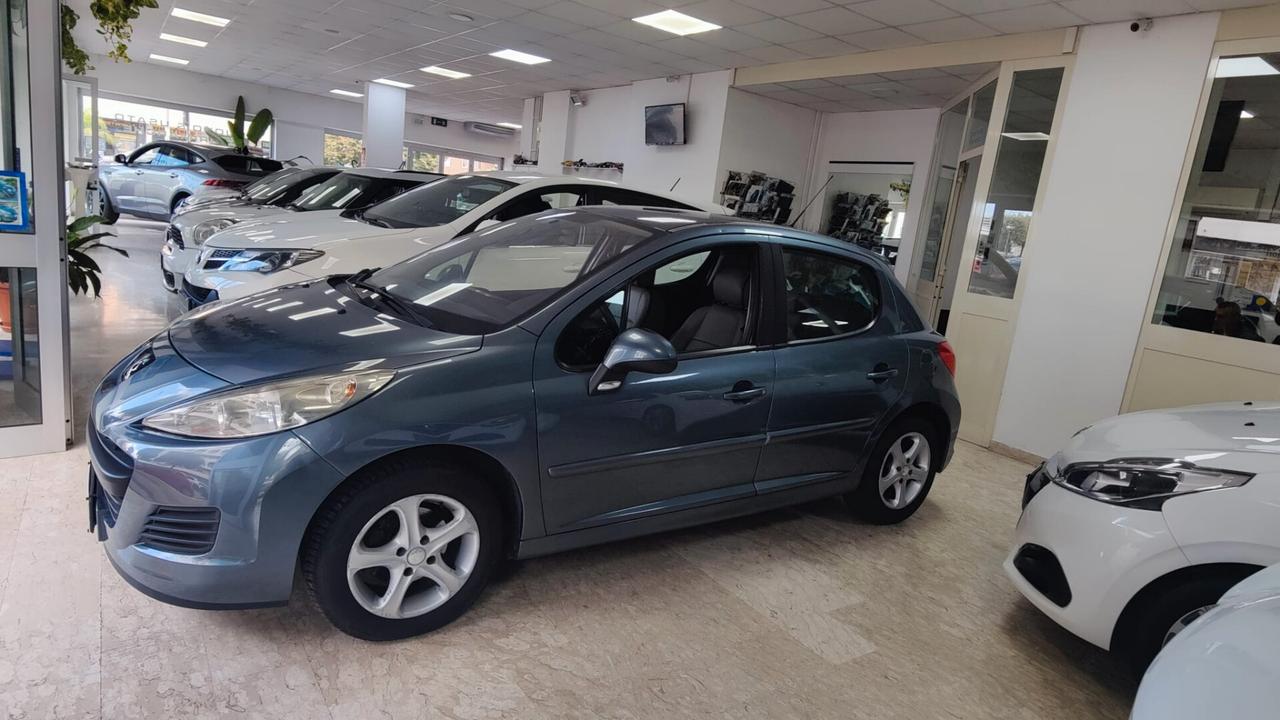 Peugeot 207 1.4 HDi 70CV 5p.