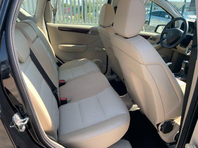 MERCEDES-BENZ A 180 BlueEFFICIENCY Premium