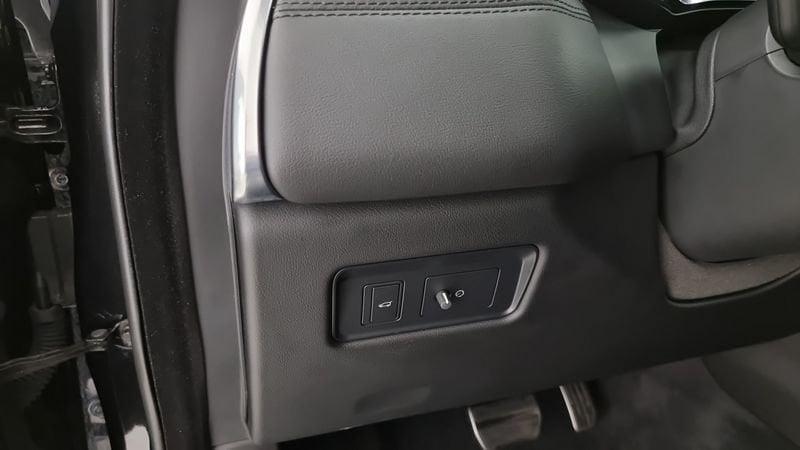 Jaguar F-Pace 2.0 D 163 CV AWD aut. SE N1 Autocarro